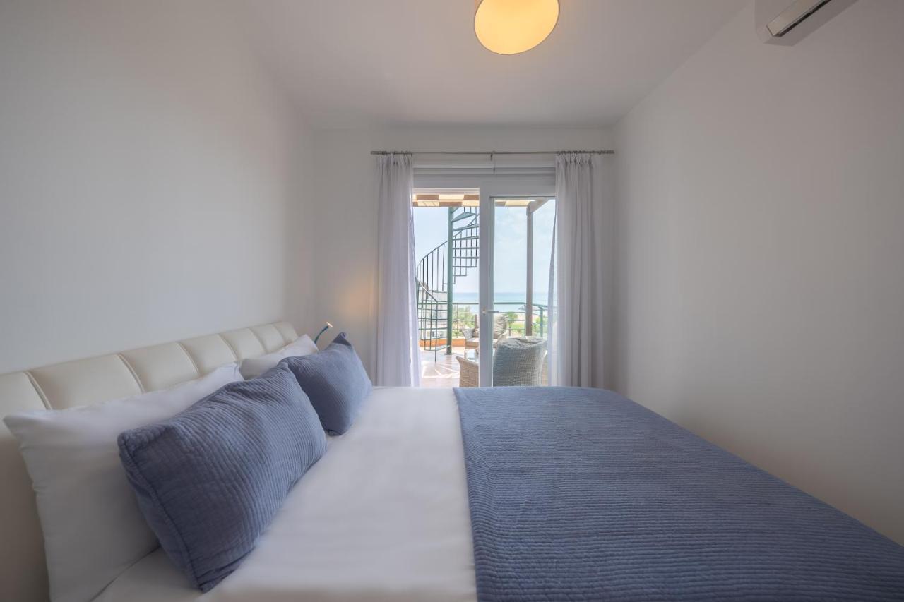 Thalassa Beach Family & Waterpark Resort Vokolidha Екстериор снимка