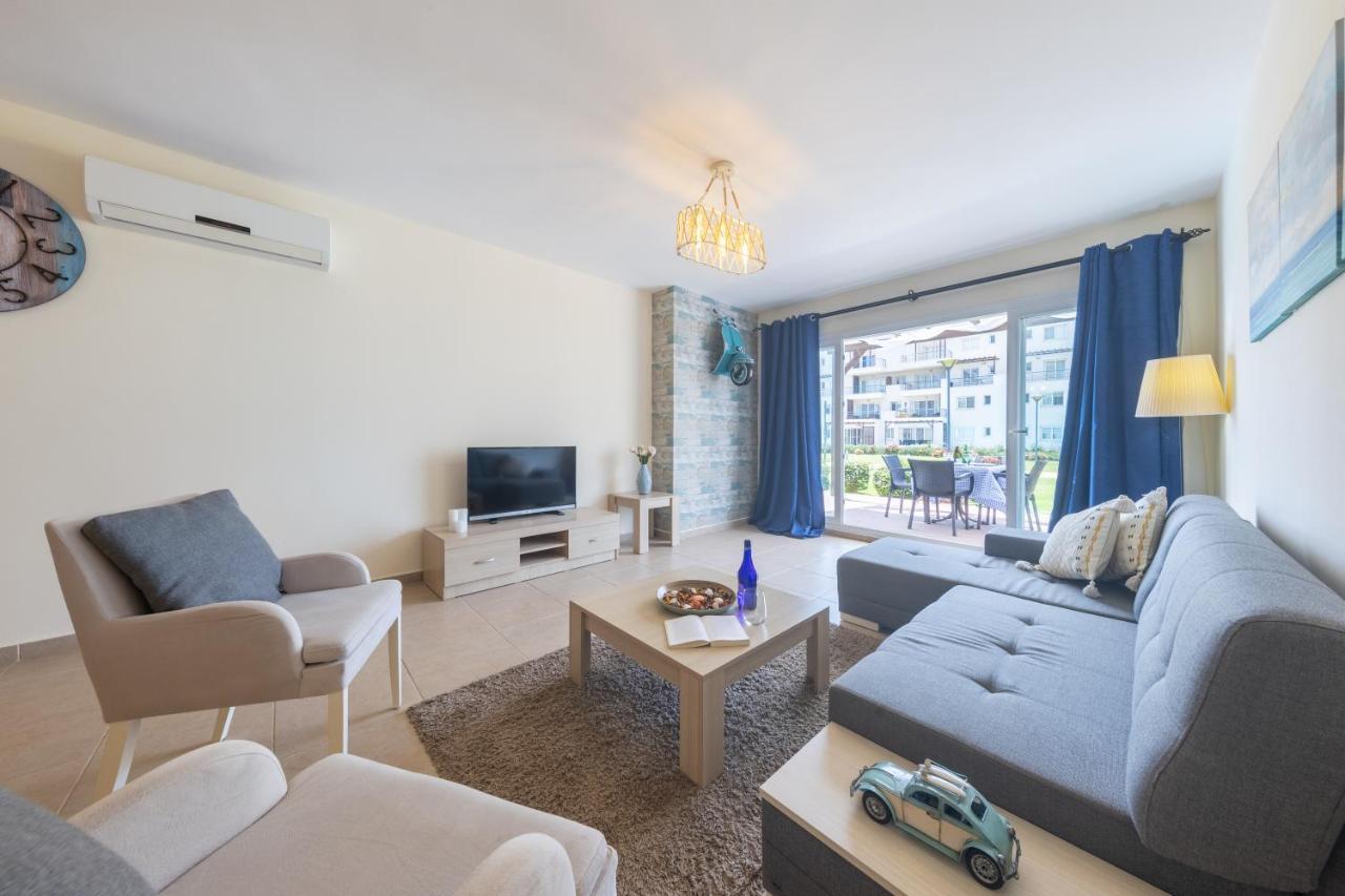 Thalassa Beach Family & Waterpark Resort Vokolidha Екстериор снимка
