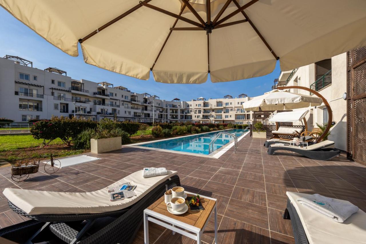 Thalassa Beach Family & Waterpark Resort Vokolidha Екстериор снимка