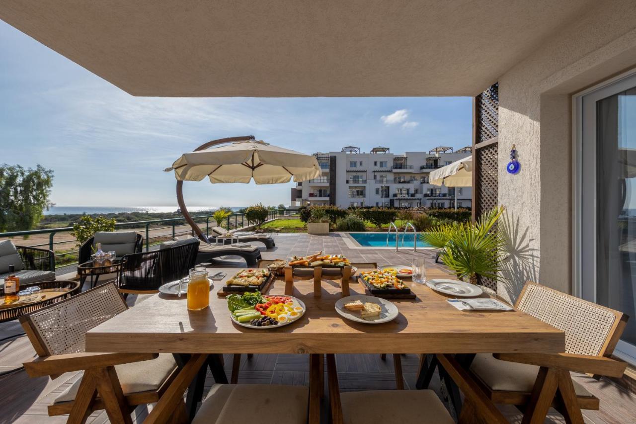 Thalassa Beach Family & Waterpark Resort Vokolidha Екстериор снимка